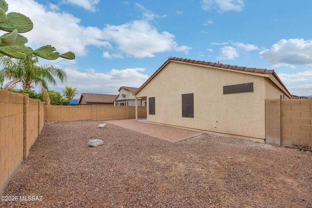 7898 W Sacramento Hill Drive, Tucson, AZ 85743