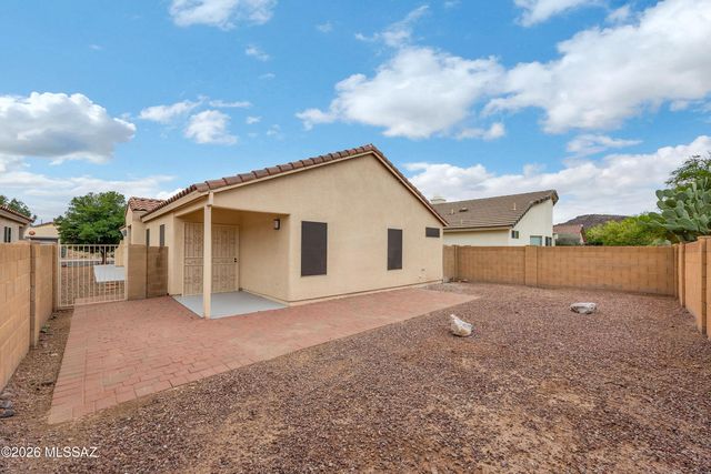 7898 W Sacramento Hill Drive, Tucson, AZ 85743