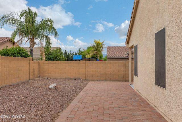 7898 W Sacramento Hill Drive, Tucson, AZ 85743