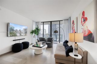 88 SW 7th St 1010, Miami, FL 33130