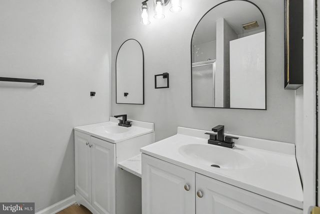 5 GOLDENROD CT, Hamilton, NJ 08690