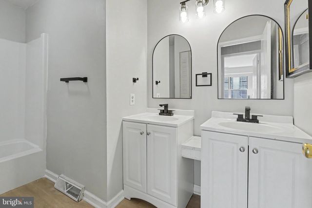 5 GOLDENROD CT, Hamilton, NJ 08690