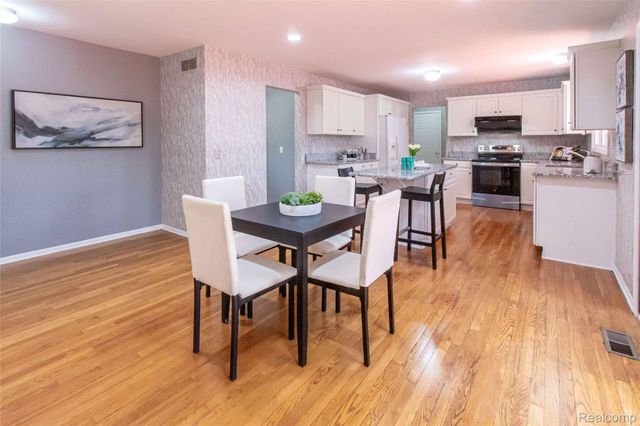 20732 Hannah Court, Novi, MI 48375