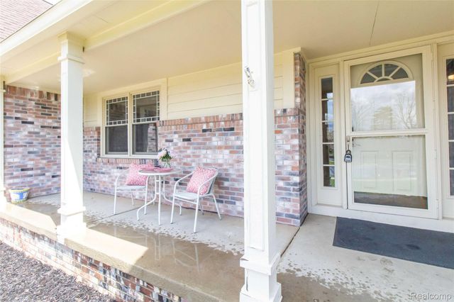 20732 Hannah Court, Novi, MI 48375