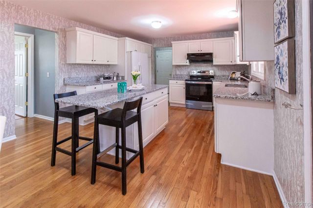 20732 Hannah Court, Novi, MI 48375