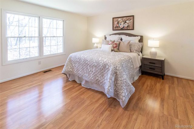 20732 Hannah Court, Novi, MI 48375