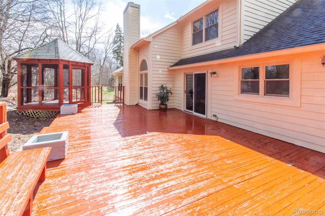 20732 Hannah Court, Novi, MI 48375