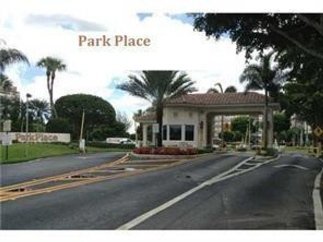 1200 SAINT CHARLES Place 409, Pembroke Pines, FL 33026