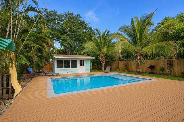 721 N Lakeside Drive, Lake Worth Beach, FL 33460