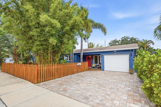 721 N Lakeside Drive, Lake Worth Beach, FL 33460