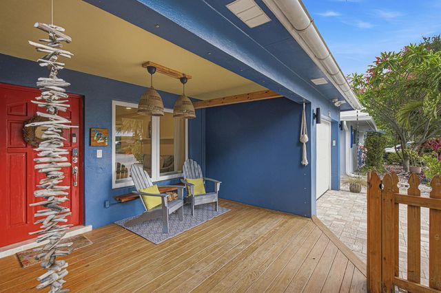 721 N Lakeside Drive, Lake Worth Beach, FL 33460
