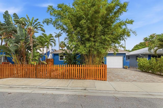 721 N Lakeside Drive, Lake Worth Beach, FL 33460