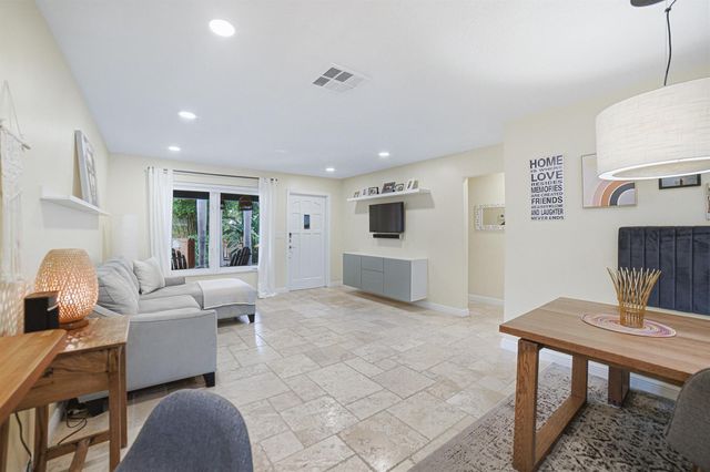 721 N Lakeside Drive, Lake Worth Beach, FL 33460