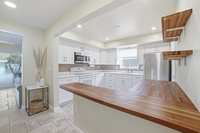 721 N Lakeside Drive, Lake Worth Beach, FL 33460