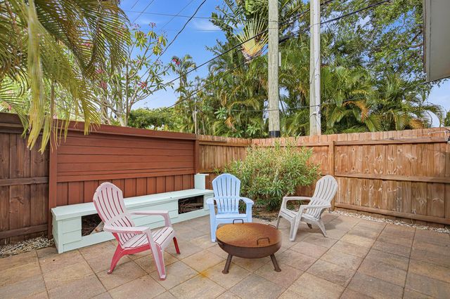 721 N Lakeside Drive, Lake Worth Beach, FL 33460