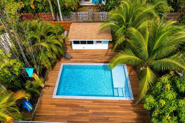 721 N Lakeside Drive, Lake Worth Beach, FL 33460