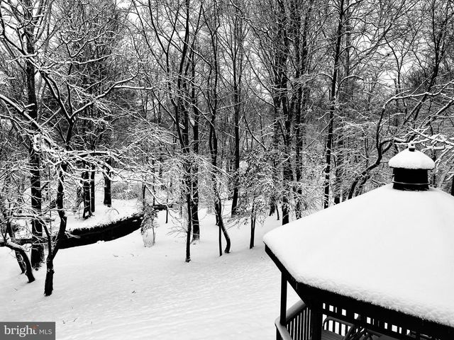 9825 KORMAN CT, Potomac, MD 20854