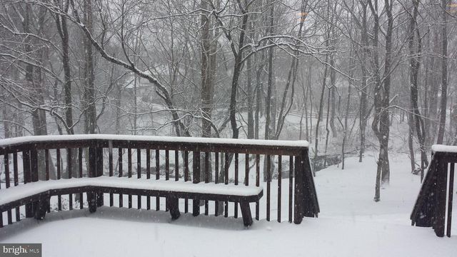 9825 KORMAN CT, Potomac, MD 20854