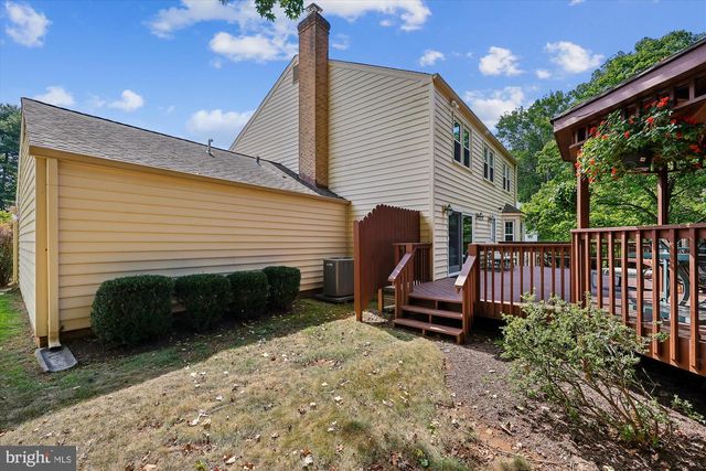 9825 KORMAN CT, Potomac, MD 20854