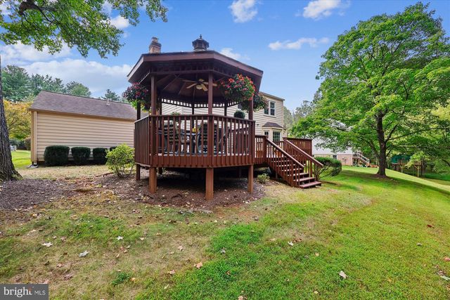 9825 KORMAN CT, Potomac, MD 20854