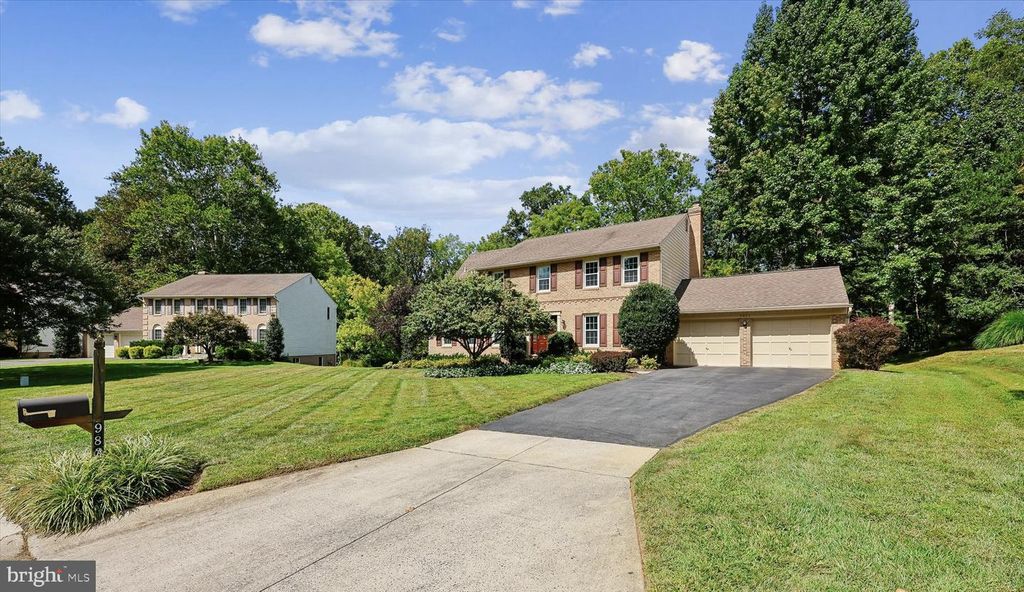 9825 KORMAN CT, Potomac, MD 20854