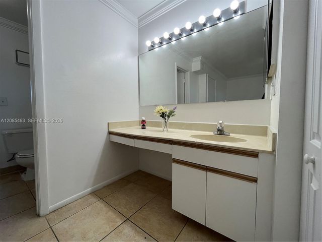 781 Crystal Lake Drive 781, Deerfield Beach, FL 33064
