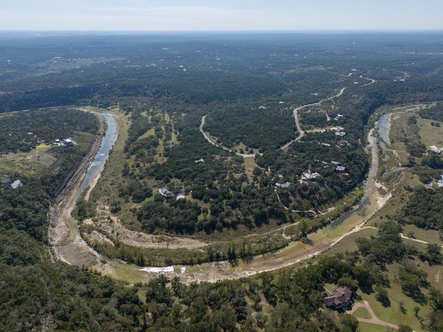 1001 Bluff View RD, Wimberley, TX 78676