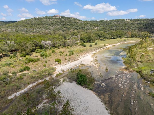 1001 Bluff View RD, Wimberley, TX 78676