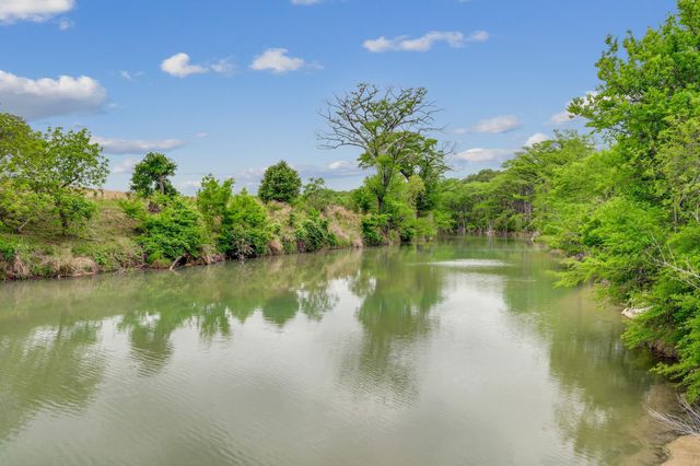 1001 Bluff View RD, Wimberley, TX 78676