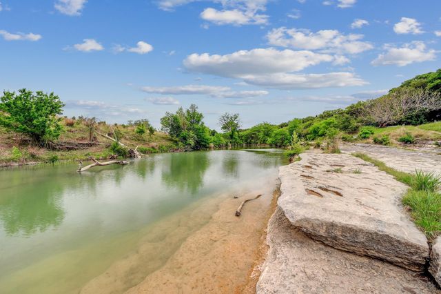 1001 Bluff View RD, Wimberley, TX 78676