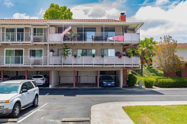 859 Ronda Mendoza N, Laguna Woods, CA 92637