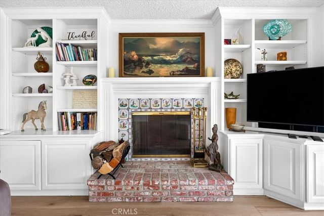 859 Ronda Mendoza N, Laguna Woods, CA 92637