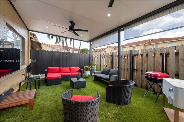 15863 SW 71st St 15863, Miami, FL 33193