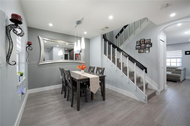 15863 SW 71st St 15863, Miami, FL 33193