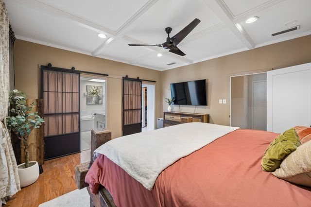 2813 Raintree Drive, Carrollton, TX 75006