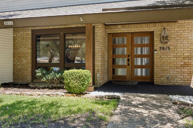 2813 Raintree Drive, Carrollton, TX 75006