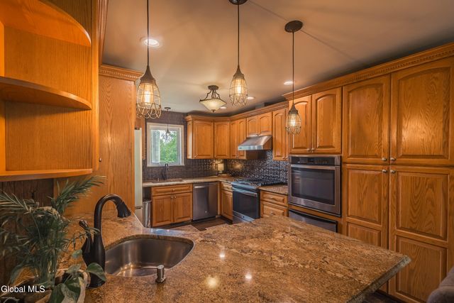 329 Severine Lane, Fultonville, NY 12072