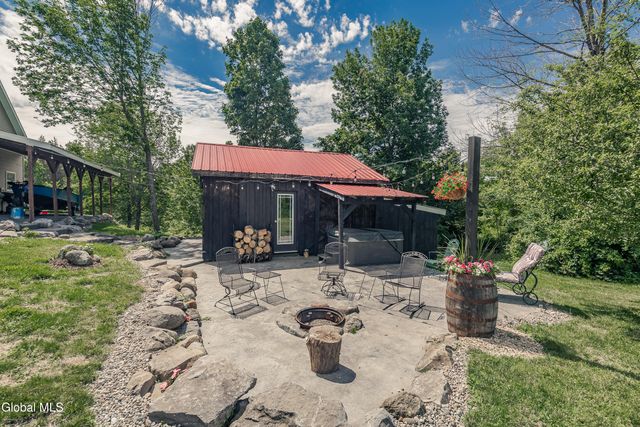329 Severine Lane, Fultonville, NY 12072