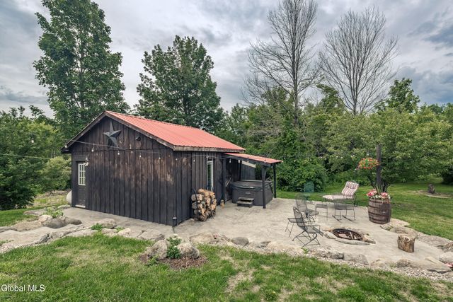 329 Severine Lane, Fultonville, NY 12072