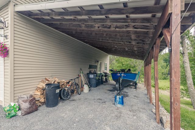 329 Severine Lane, Fultonville, NY 12072