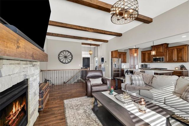 19013 Deer Run Street, Spring Hill, KS 66083