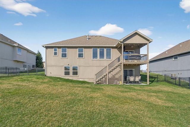 19013 Deer Run Street, Spring Hill, KS 66083