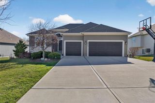 19013 Deer Run Street, Spring Hill, KS 66083