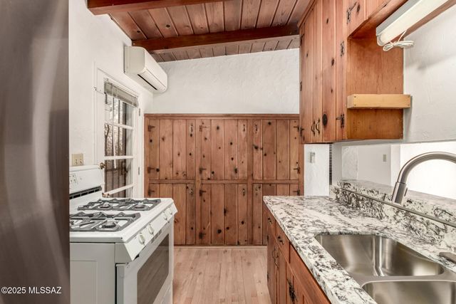 2431 E 2nd Street, Tucson, AZ 85719