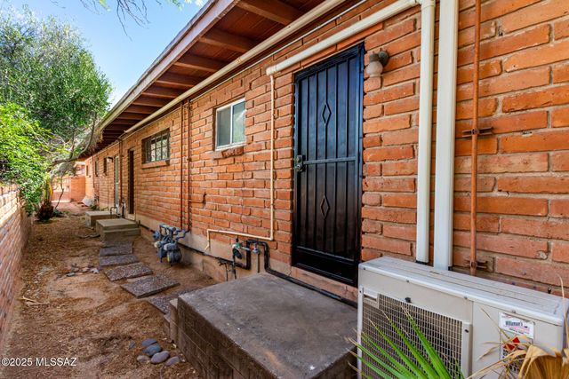 2431 E 2nd Street, Tucson, AZ 85719