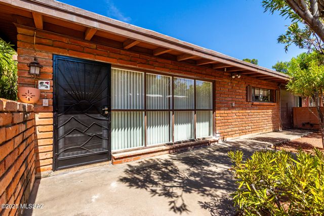 2431 E 2nd Street, Tucson, AZ 85719