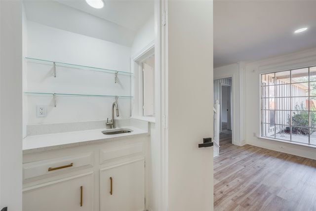 7411 Carta Valley Drive, Dallas, TX 75248