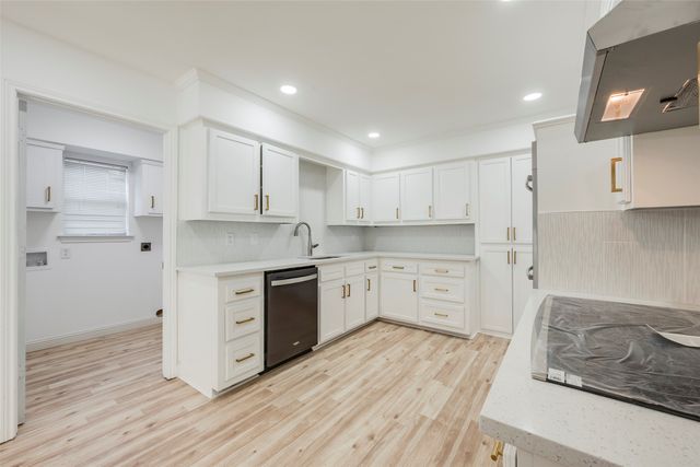 7411 Carta Valley Drive, Dallas, TX 75248