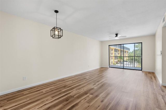 5817 PARK STREET N 302, St Petersburg, FL 33709