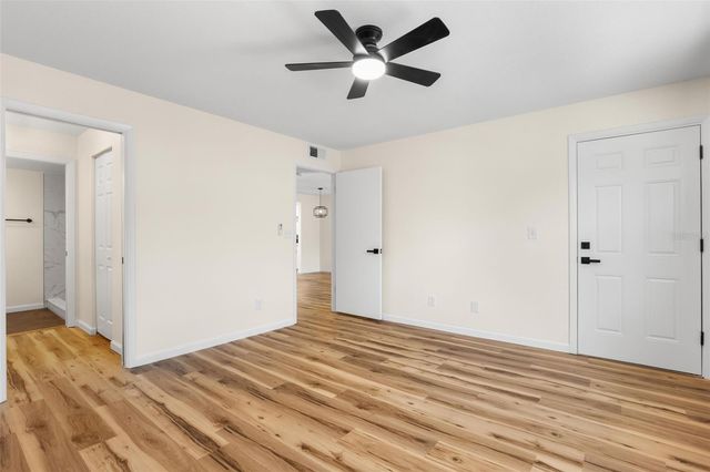 5817 PARK STREET N 302, St Petersburg, FL 33709